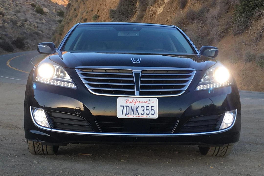 2014 Hyundai Equus - Image 2 of 9