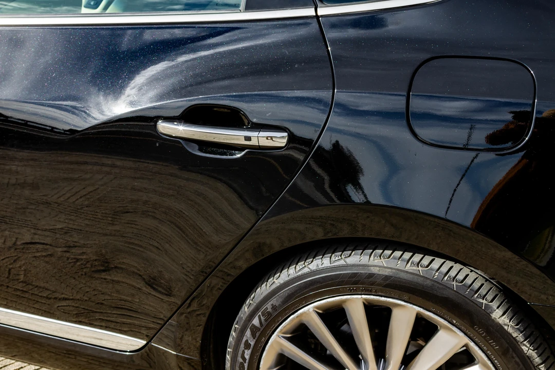 2014 Hyundai Equus - Image 18 of 25