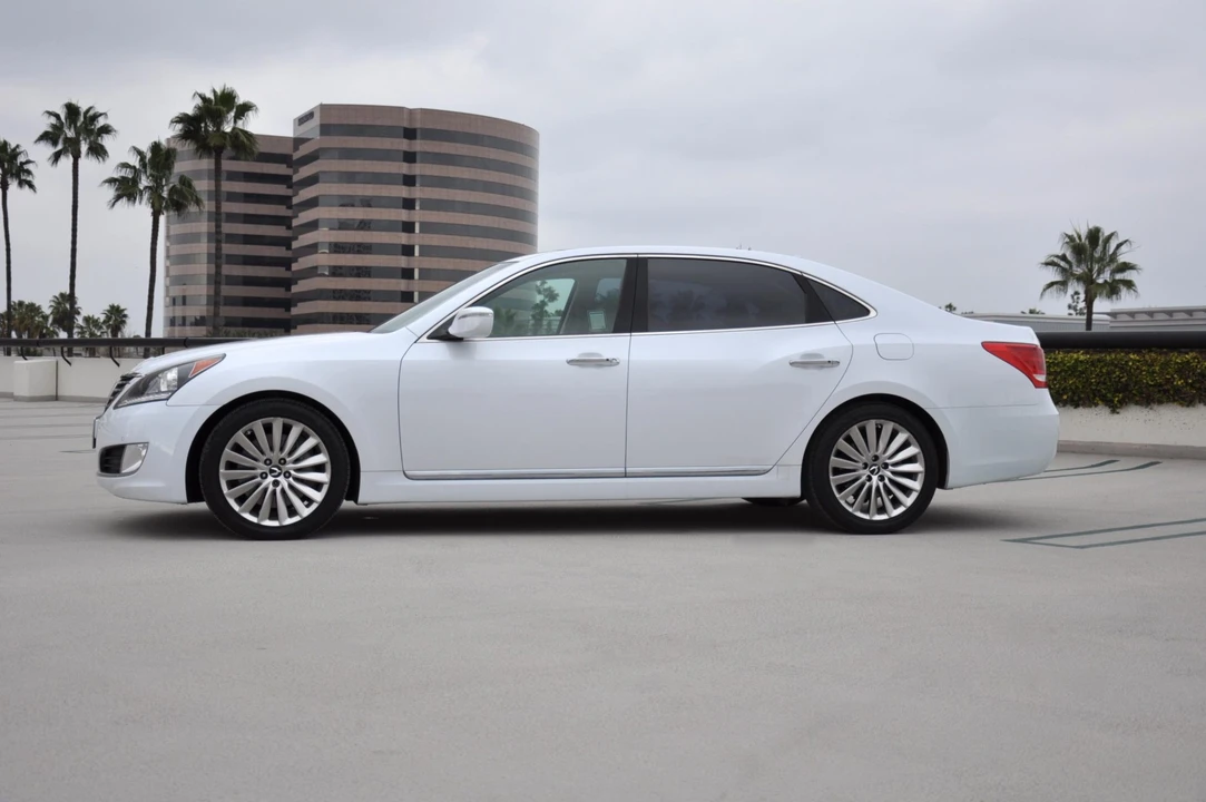 2014 Hyundai Equus - Image 8 of 31