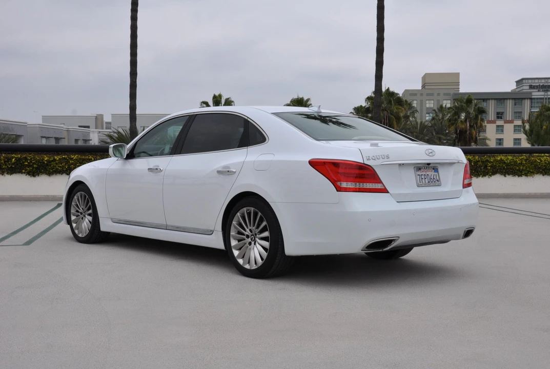 2014 Hyundai Equus - Image 10 of 31