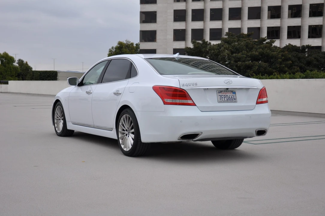 2014 Hyundai Equus - Image 11 of 31