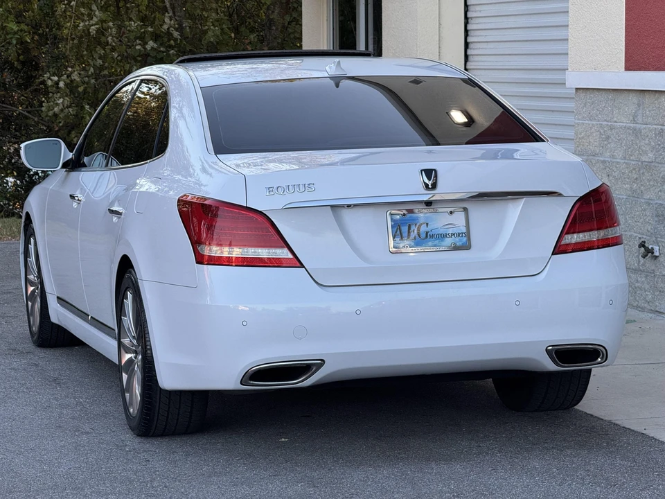 2014 Hyundai Equus - Image 22 of 31