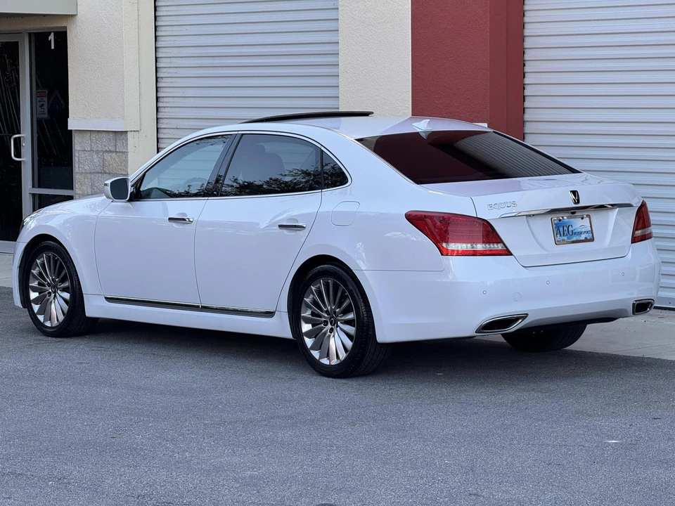 2014 Hyundai Equus - Image 17 of 31