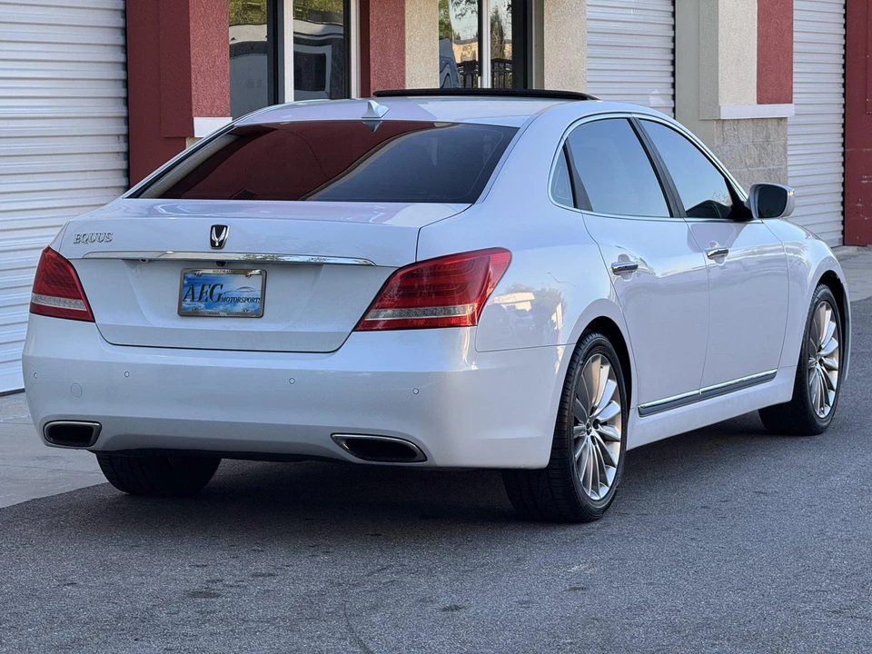 2014 Hyundai Equus - Image 17 of 31