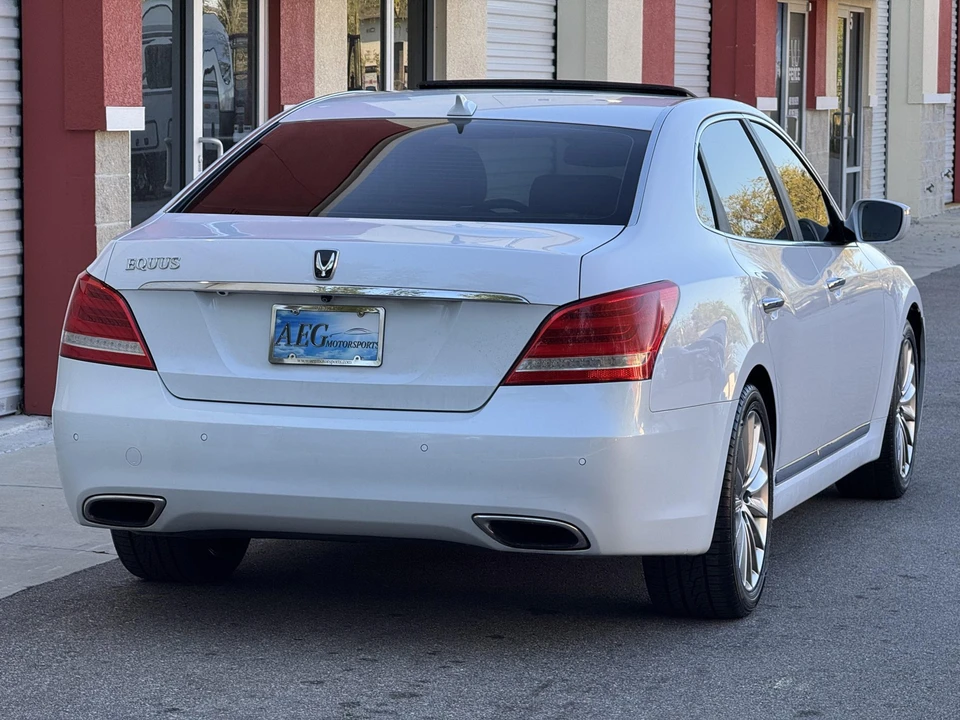 2014 Hyundai Equus - Image 16 of 31