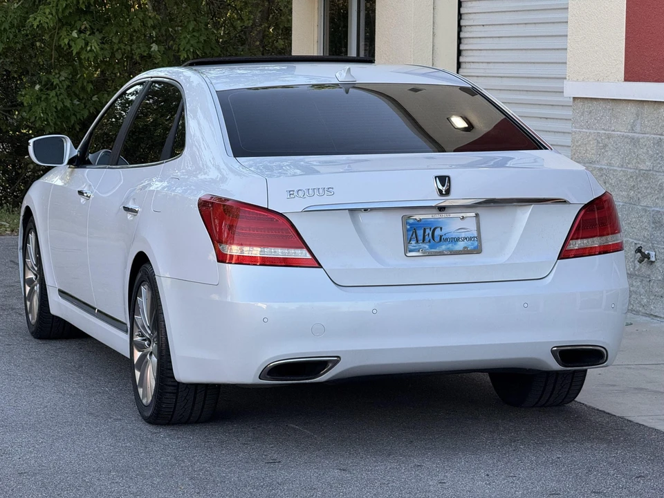 2014 Hyundai Equus - Image 14 of 31