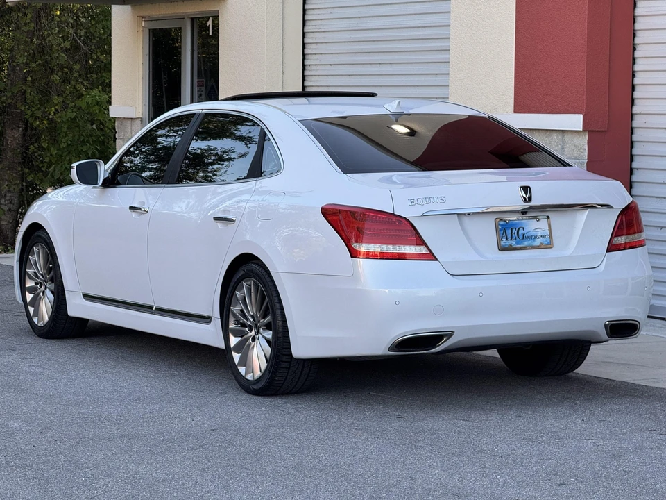 2014 Hyundai Equus - Image 13 of 31