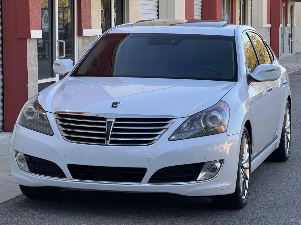 2014 Hyundai Equus - Image 2 of 31