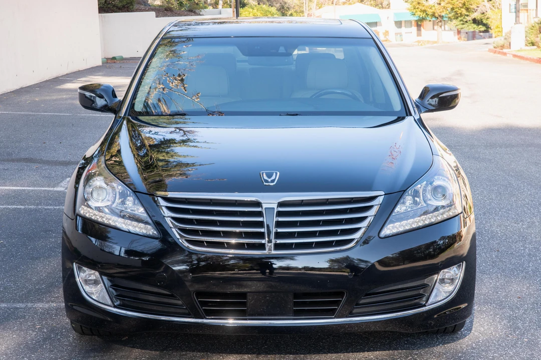 2014 Hyundai Equus - Image 2 of 31
