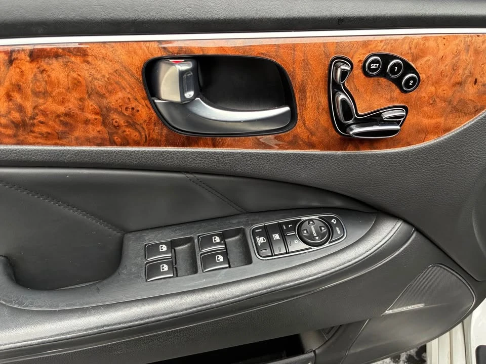 2014 Hyundai Equus - Image 12 of 20