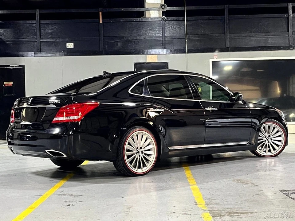2014 Hyundai Equus - Image 10 of 21
