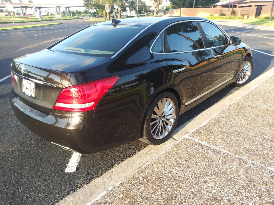 2014 Hyundai Equus - Image 16 of 31