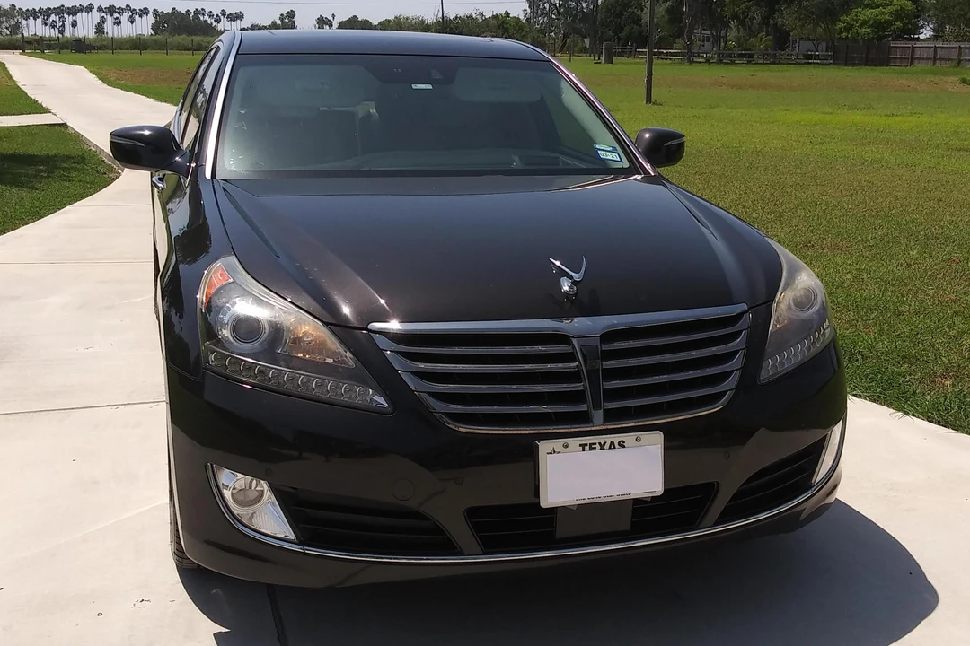 2014 Hyundai Equus - Image 2 of 31