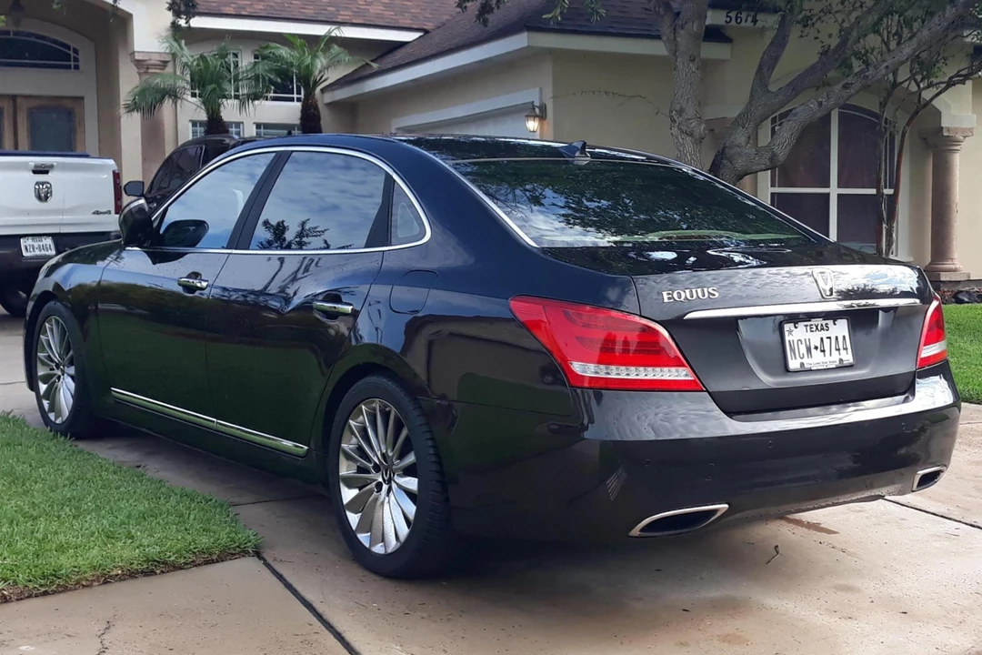 2014 Hyundai Equus - Image 5 of 31