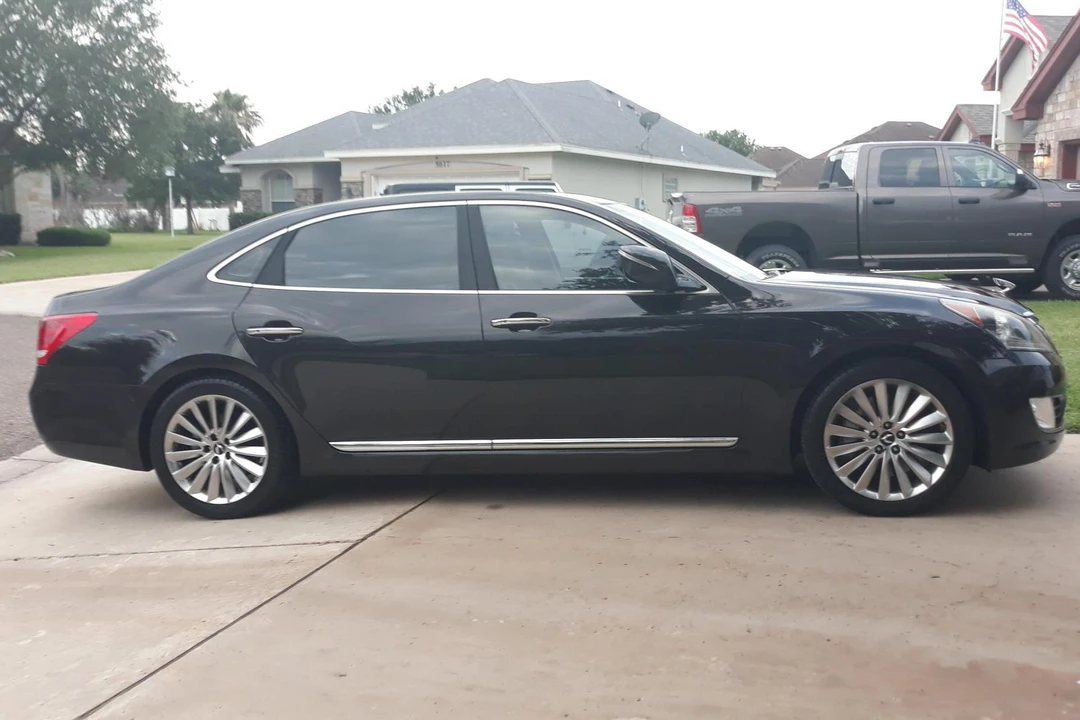 2014 Hyundai Equus - Image 17 of 31
