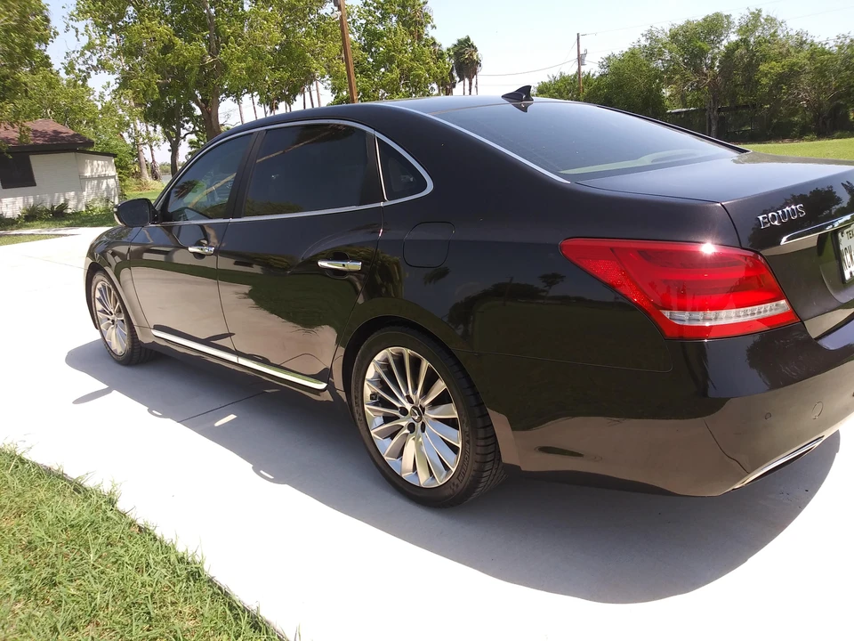 2014 Hyundai Equus - Image 12 of 31