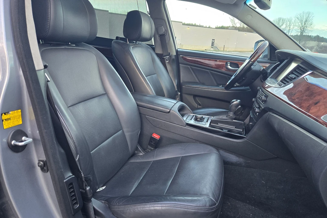 2014 Hyundai Equus - Image 22 of 31