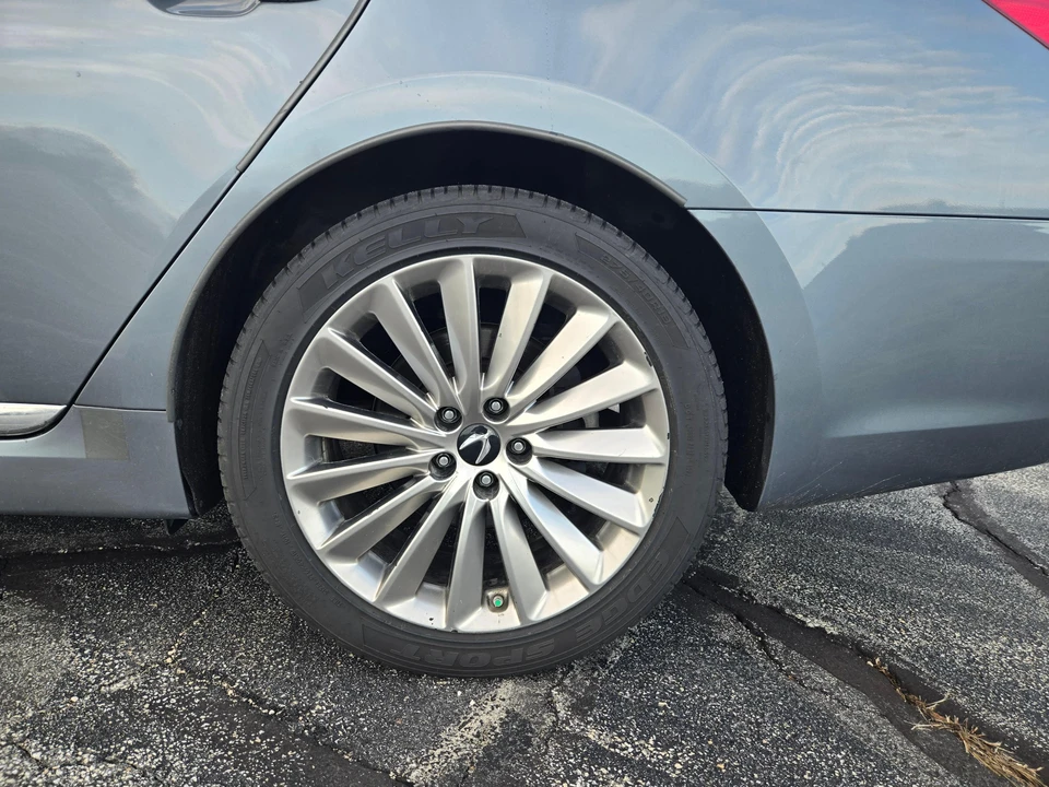 2014 Hyundai Equus - Image 18 of 31