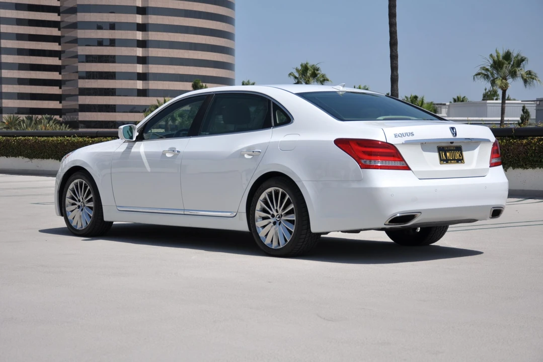 2014 Hyundai Equus - Image 10 of 31