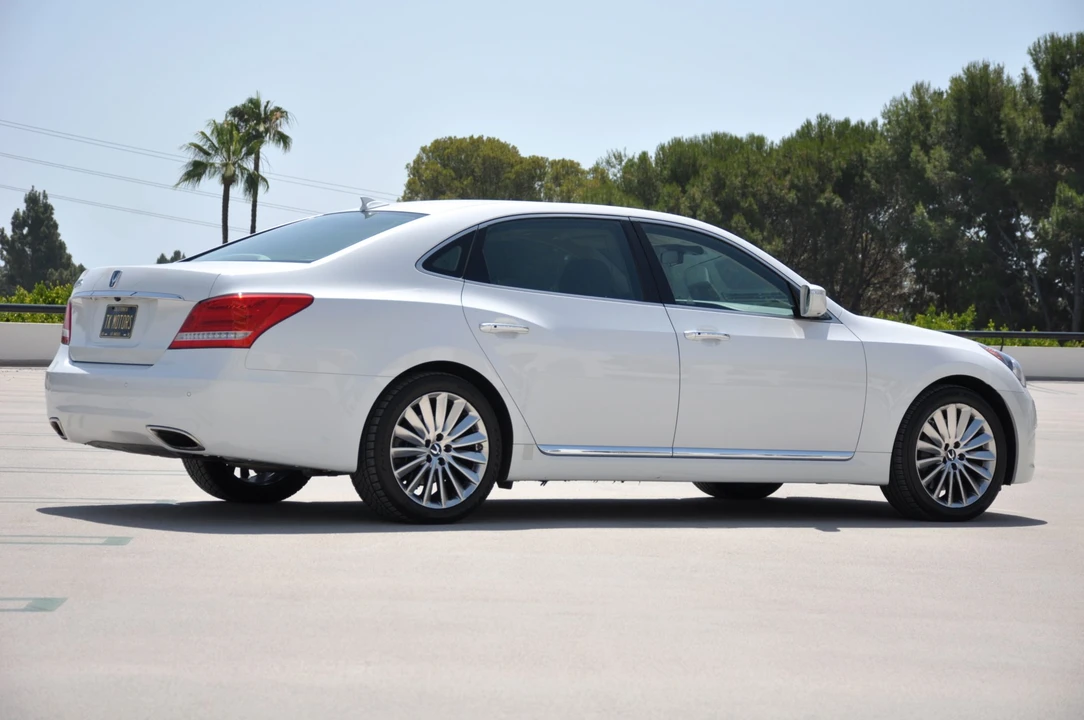 2014 Hyundai Equus - Image 17 of 31