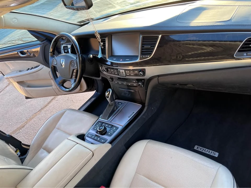 2014 Hyundai Equus - Image 16 of 20