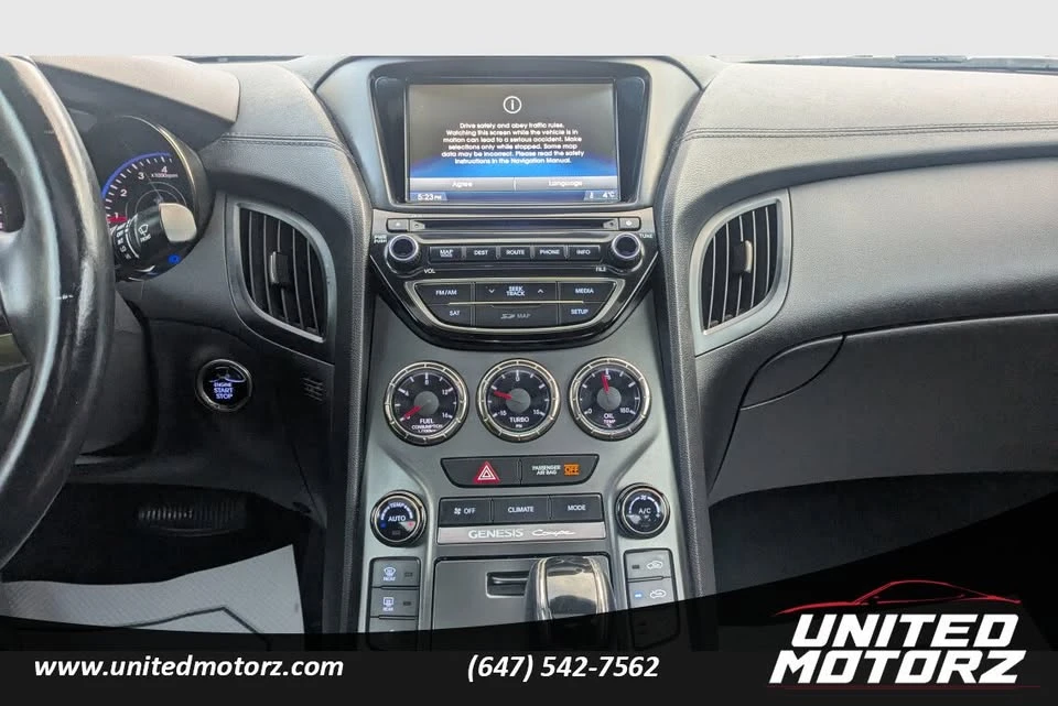 2014 Hyundai Genesis - Image 15 of 20