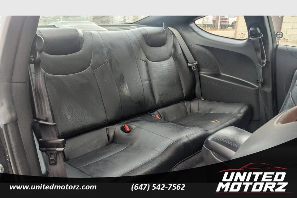 2014 Hyundai Genesis - Image 19 of 20