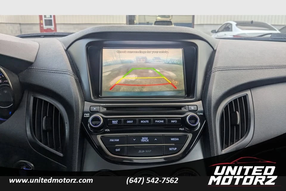 2014 Hyundai Genesis - Image 13 of 20