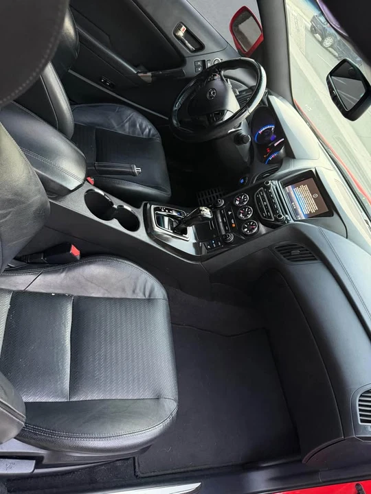 2014 Hyundai Genesis - Image 5 of 7