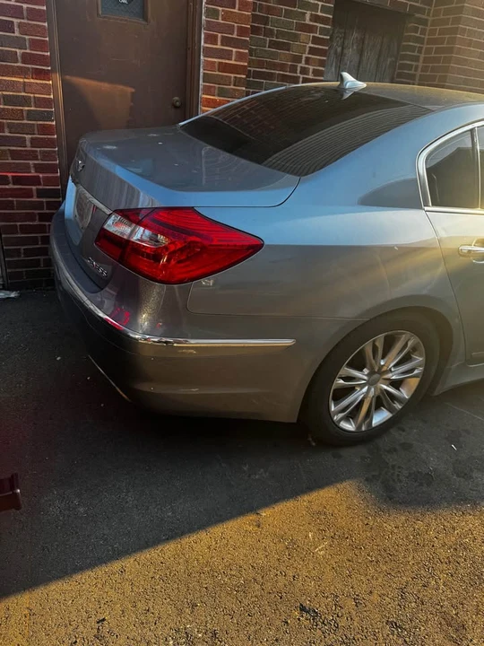 2014 Hyundai Genesis - Image 8 of 8