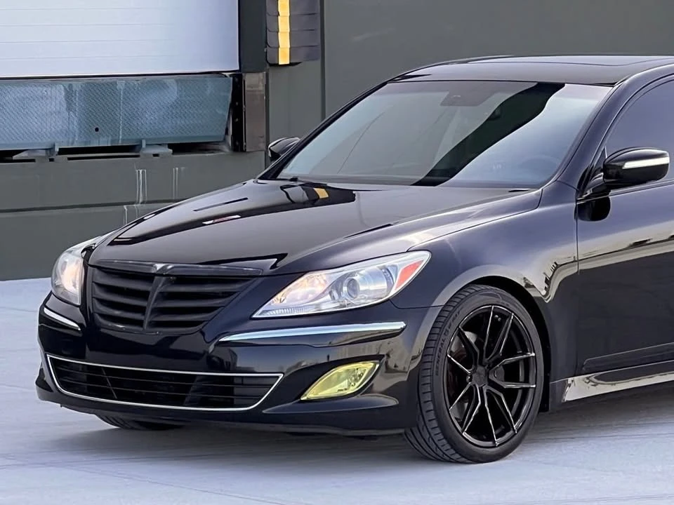 2014 Hyundai Genesis - Image 10 of 20