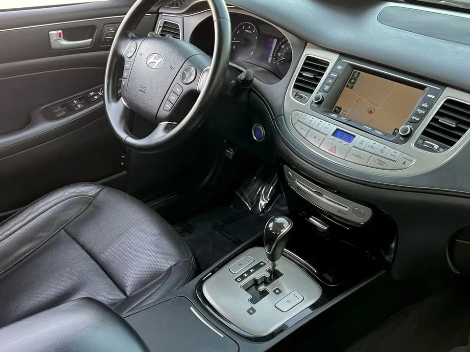 2014 Hyundai Genesis - Image 3 of 20