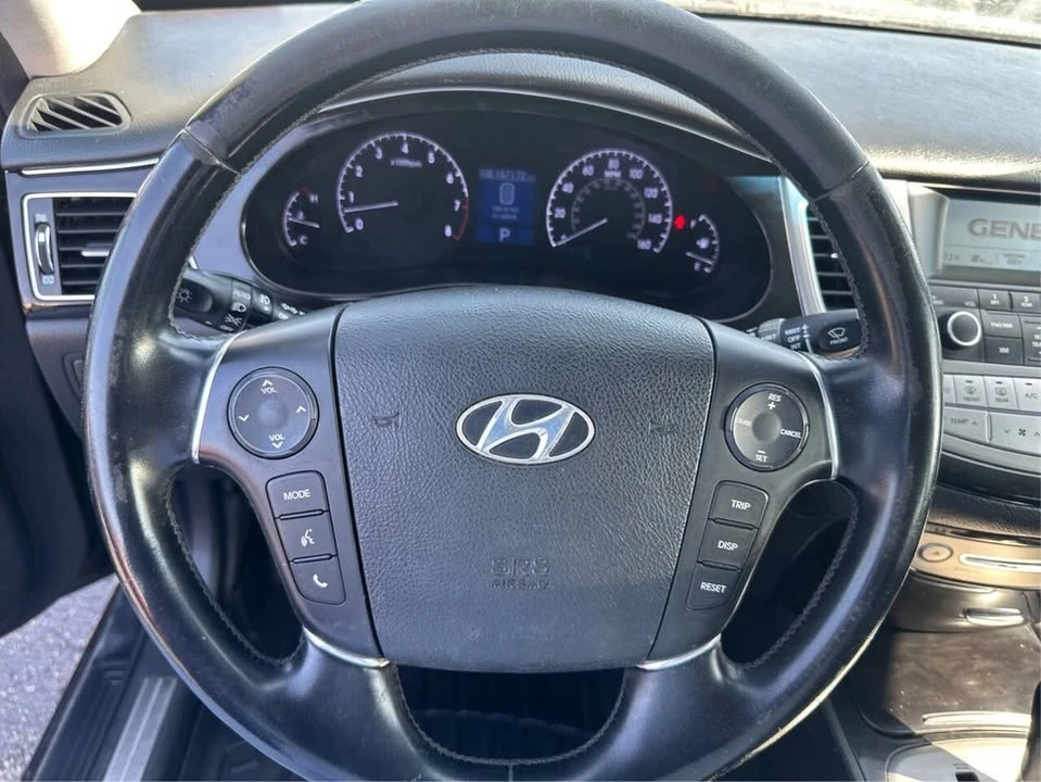 2014 Hyundai Genesis - Image 15 of 20