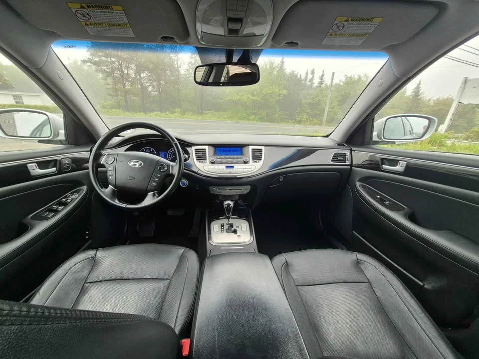 2014 Hyundai Genesis - Image 5 of 7