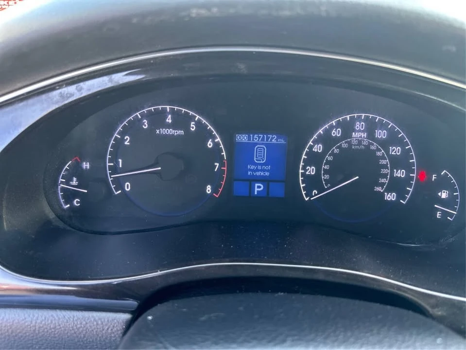 2014 Hyundai Genesis - Image 13 of 20