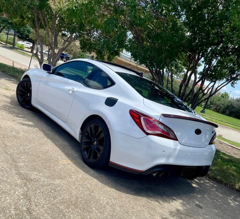 2014 Hyundai Genesis - Image 4 of 19