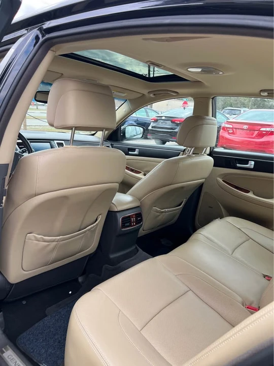 2014 Hyundai Genesis - Image 4 of 7
