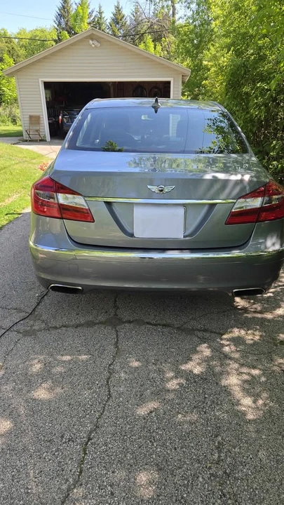 2014 Hyundai Genesis - Image 3 of 21
