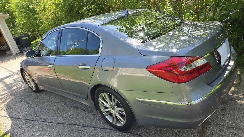 2014 Hyundai Genesis - Image 2 of 21