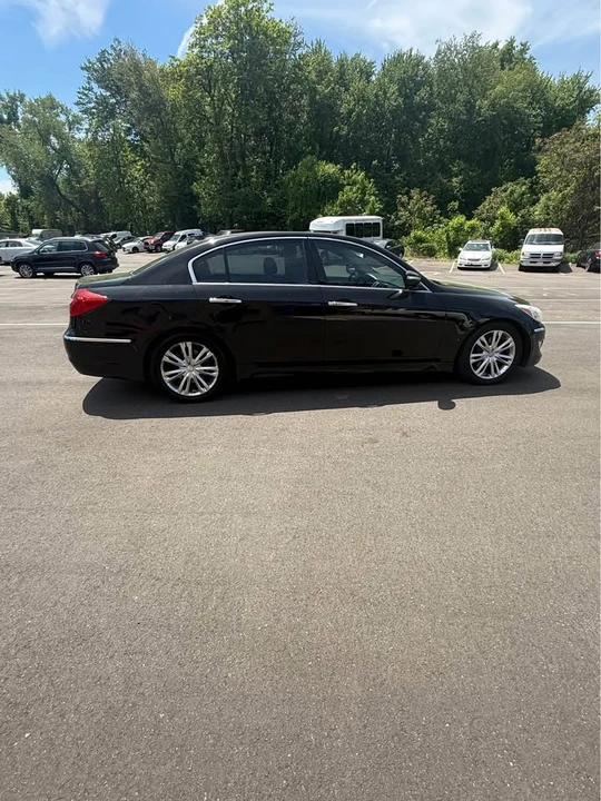 2014 Hyundai Genesis - Image 6 of 20