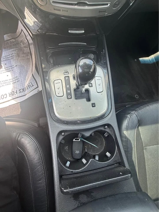 2014 Hyundai Genesis - Image 18 of 20