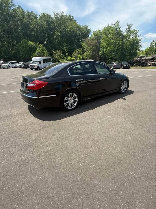 2014 Hyundai Genesis - Image 5 of 20
