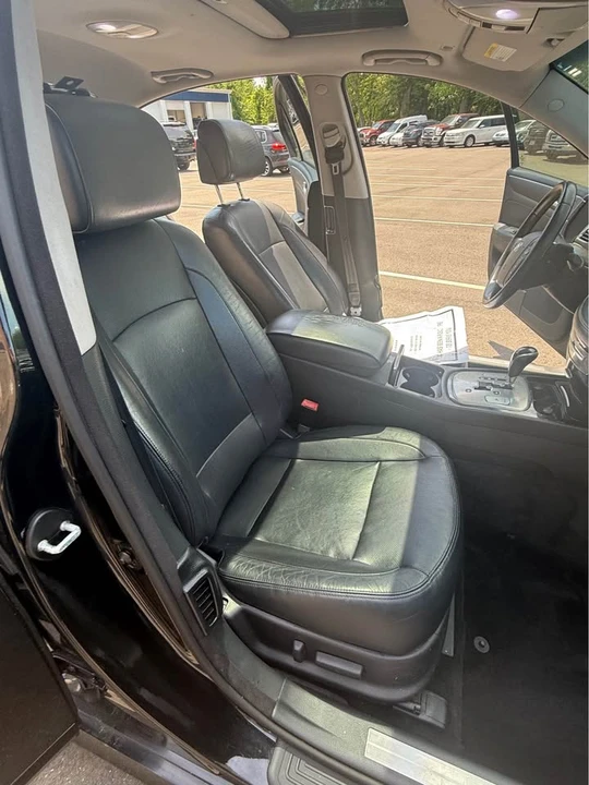 2014 Hyundai Genesis - Image 17 of 20