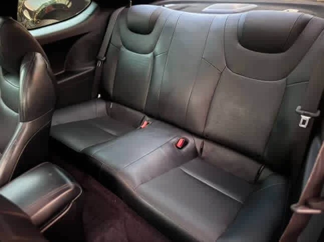 2014 Hyundai Genesis - Image 8 of 12