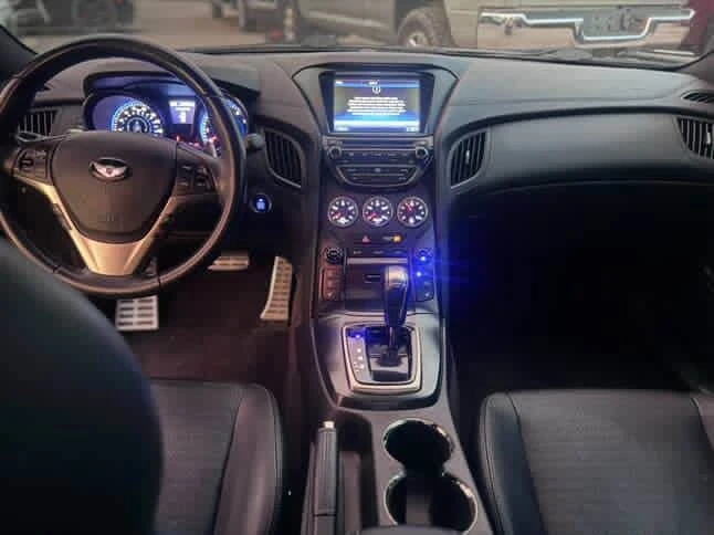 2014 Hyundai Genesis - Image 12 of 12