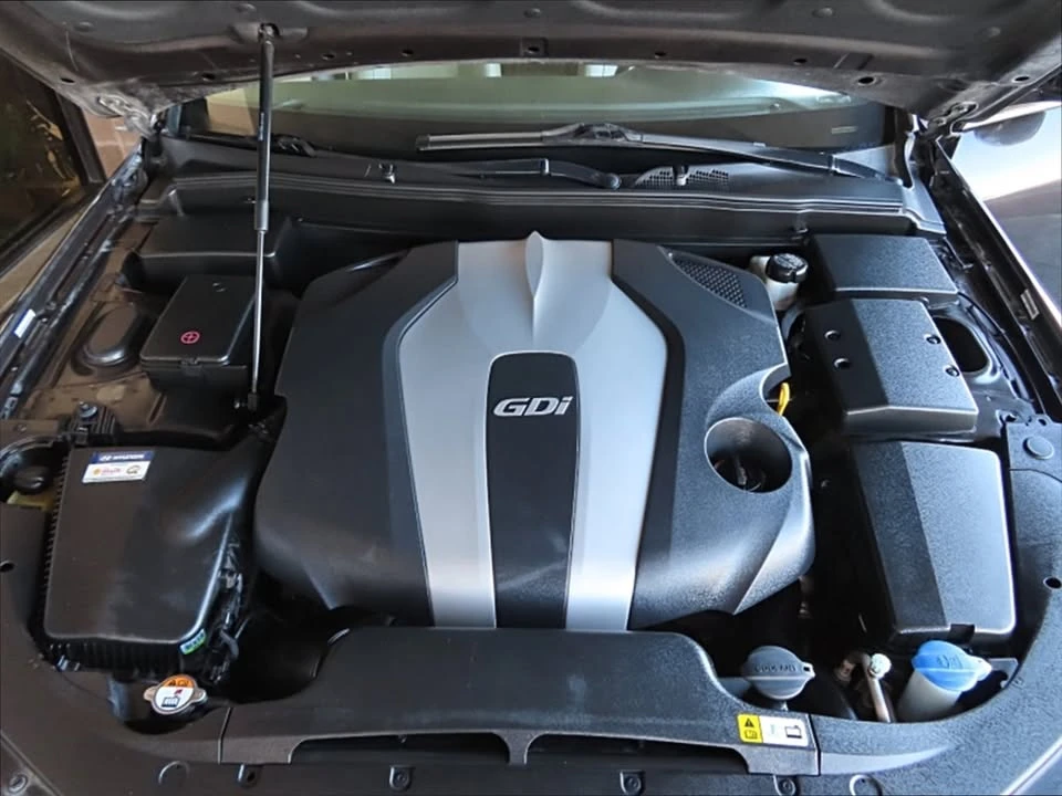 2014 Hyundai Genesis - Image 18 of 18