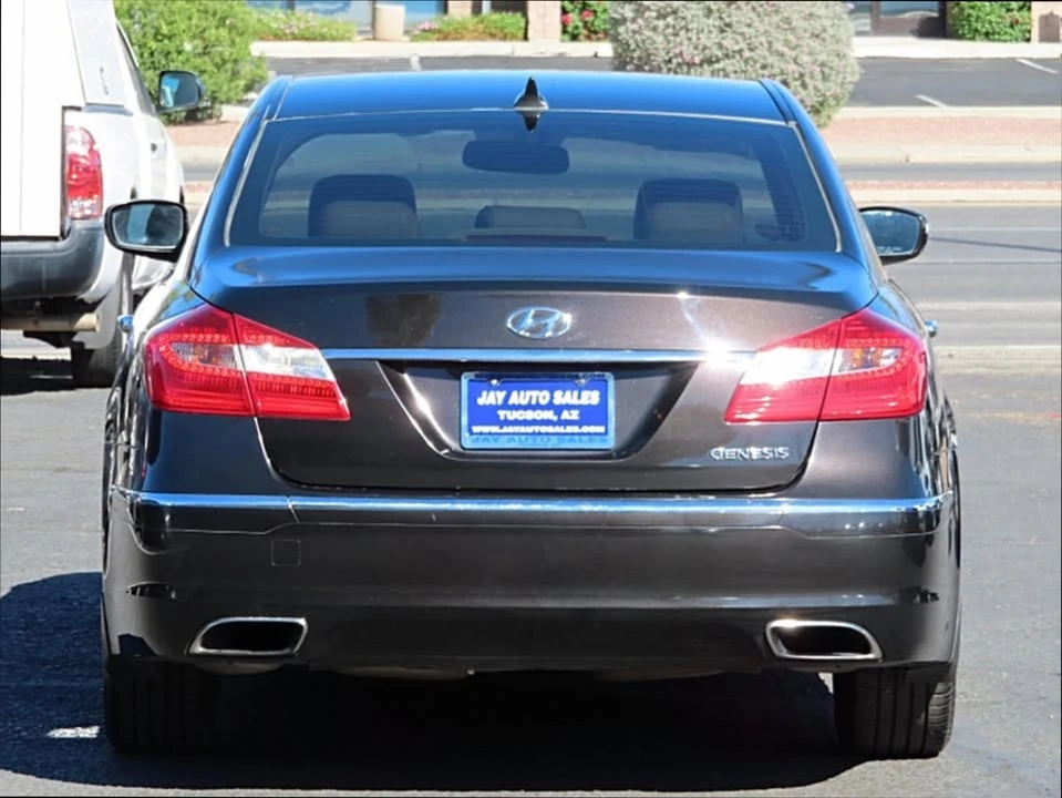 2014 Hyundai Genesis - Image 6 of 18