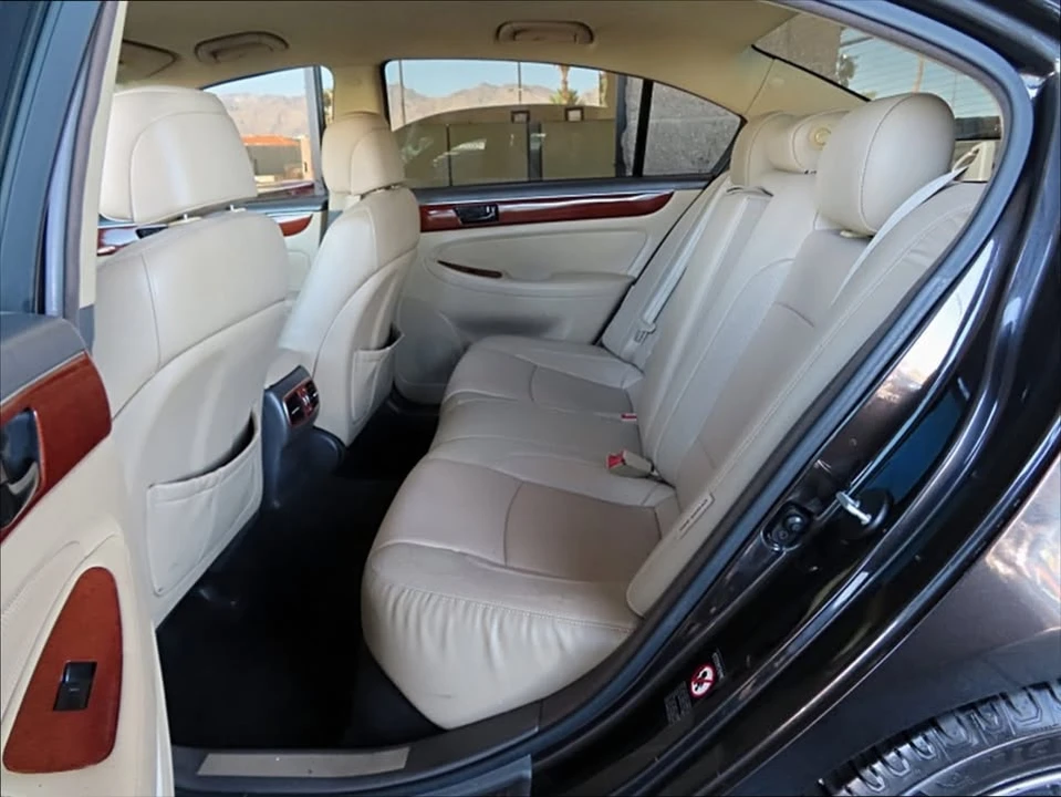 2014 Hyundai Genesis - Image 7 of 18