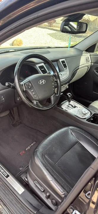 2014 Hyundai Genesis - Image 5 of 6