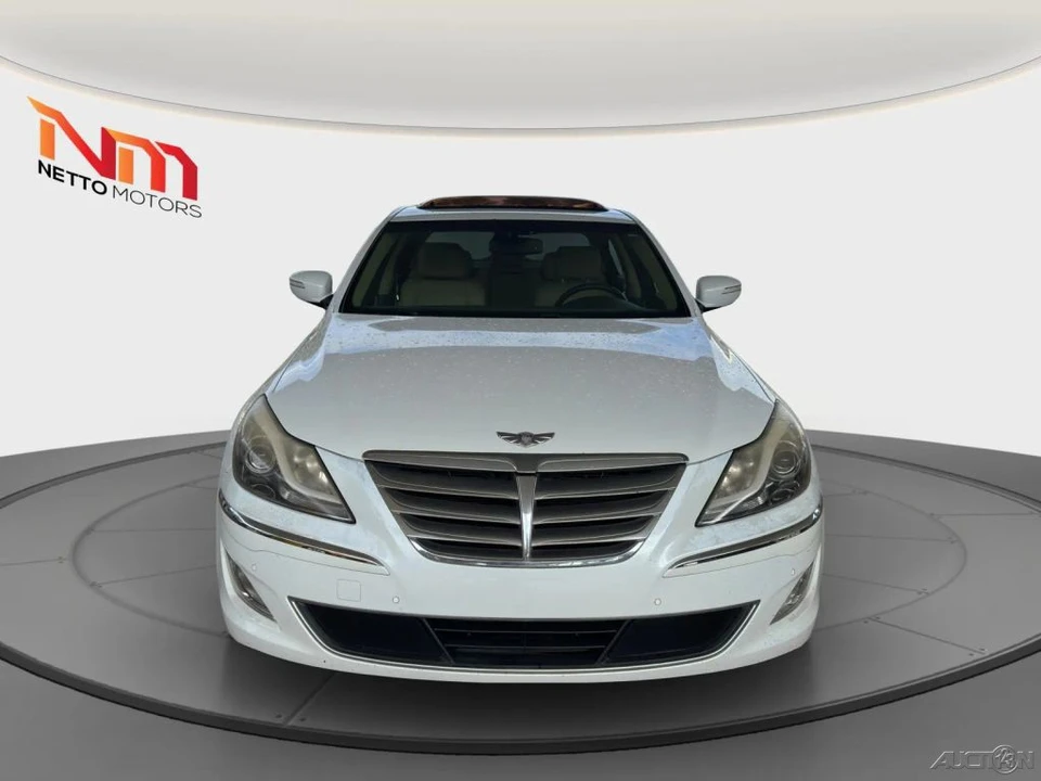2014 Hyundai Genesis - Image 10 of 21
